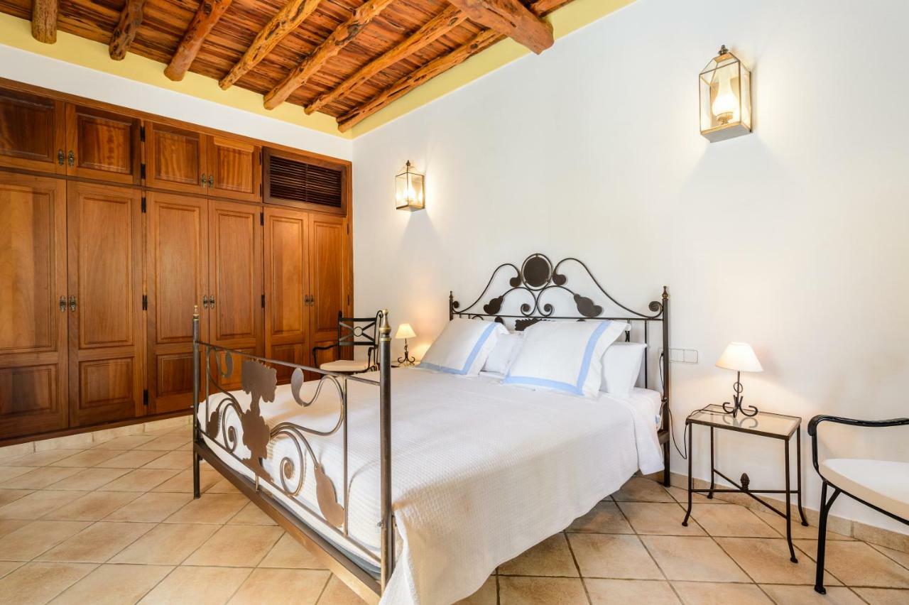 Villa Can Fita Puig D'en Valls Exterior photo